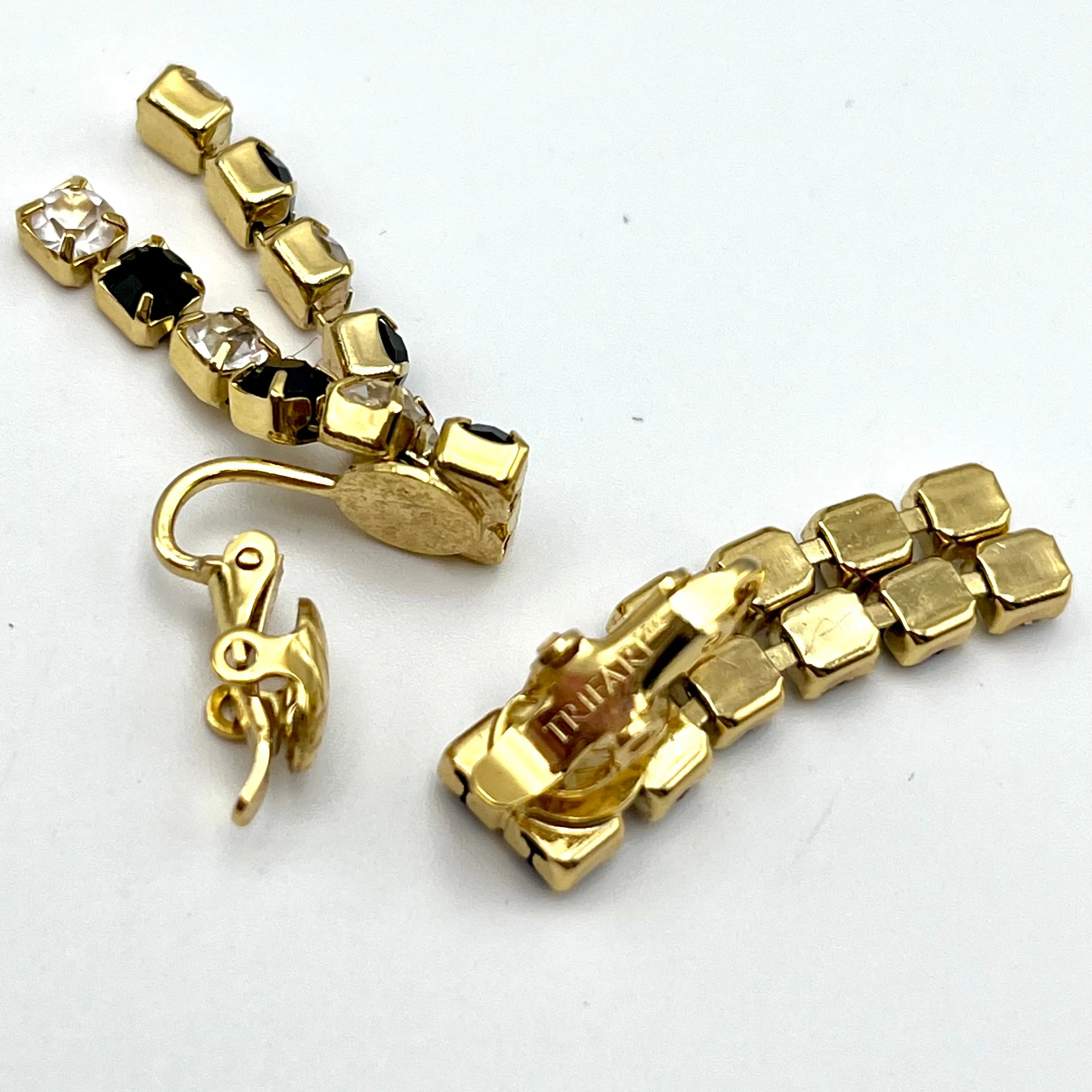 80s/90s Trifari TM Rhinestone Earrings