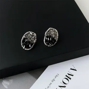 Black and Silver Textured Stud Earrings jlt11523