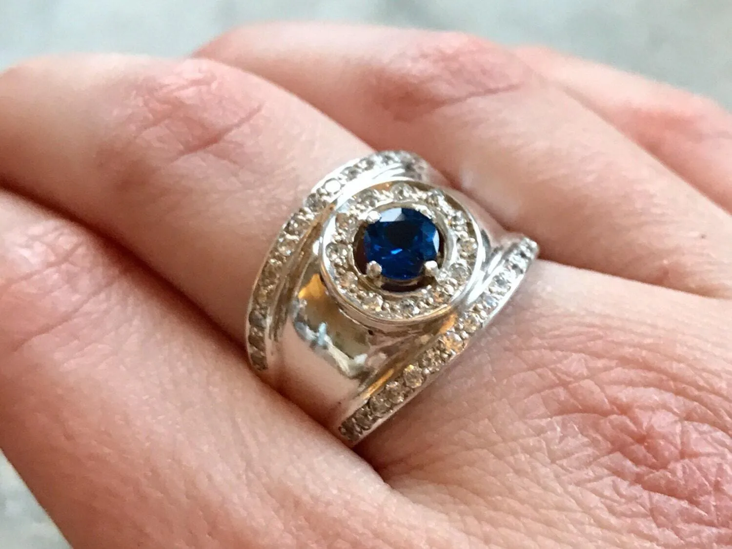 Chunky Sapphire Ring - Blue Dome Ring - Wide Vintage Ring