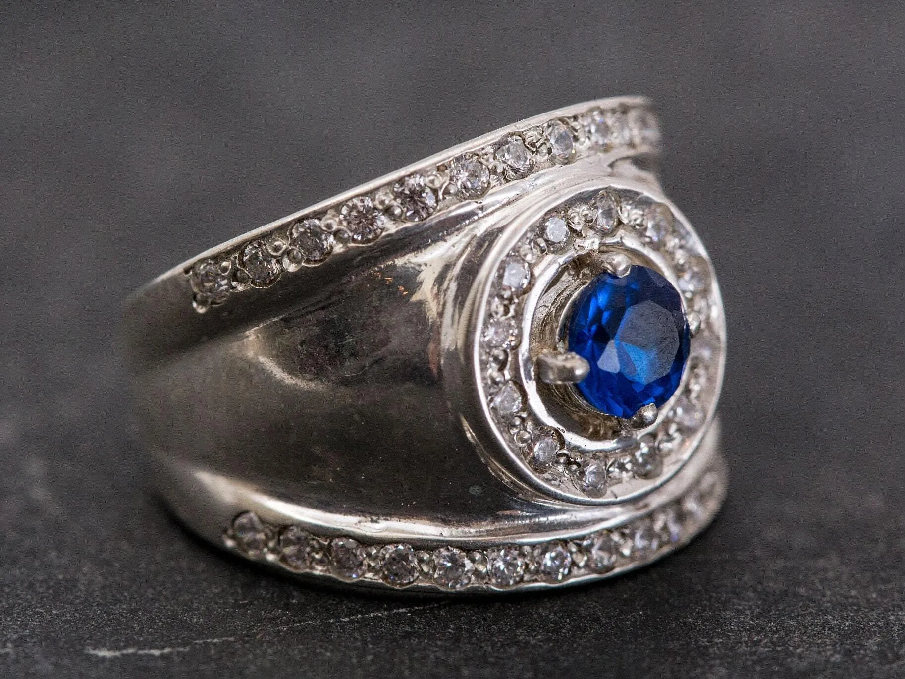 Chunky Sapphire Ring - Blue Dome Ring - Wide Vintage Ring