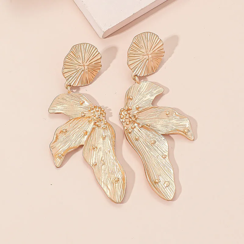 Gold Statement Floral Leaf Earrings -jlt11559