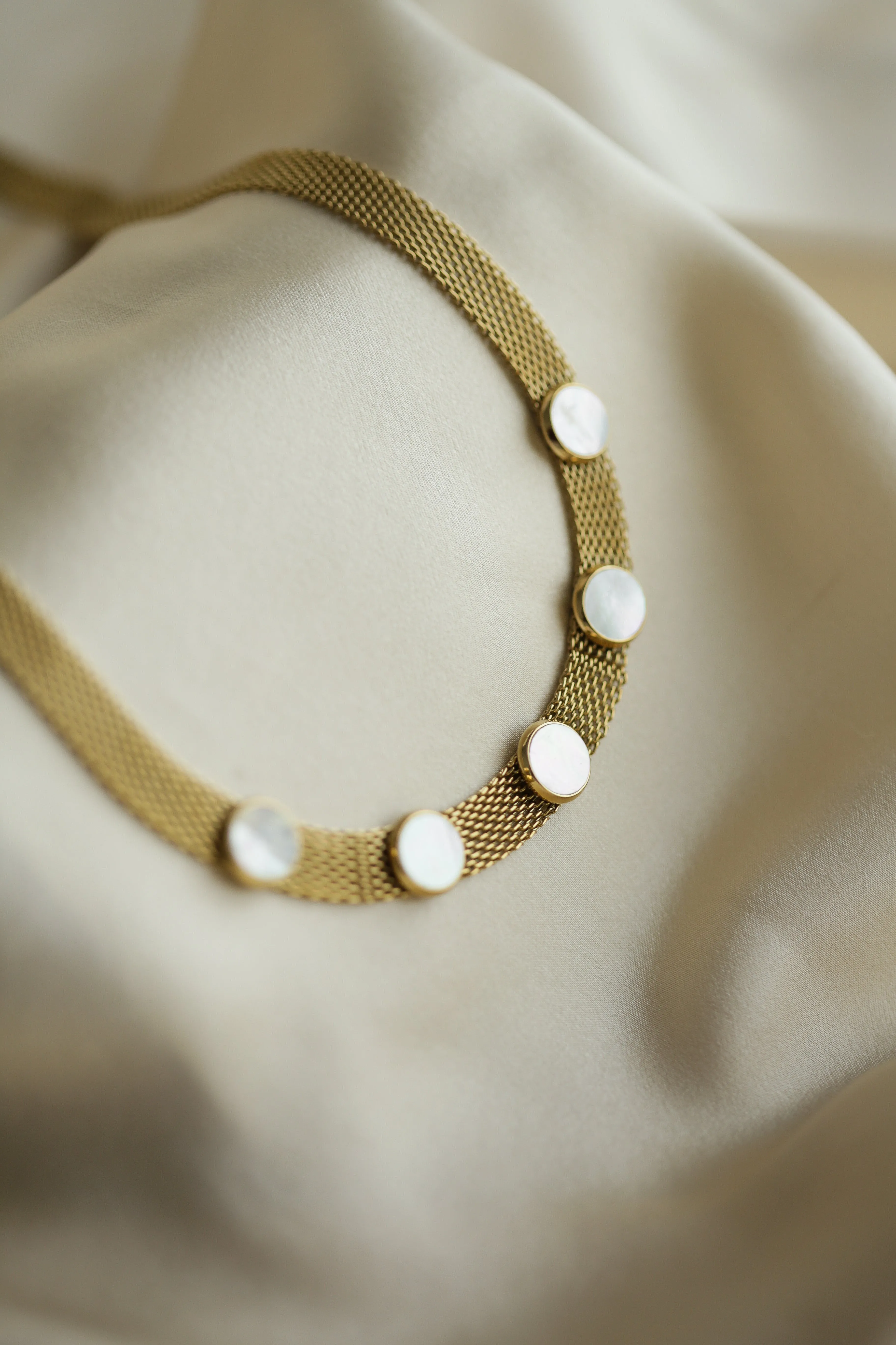 Mesh & Mother of Pearl Necklace