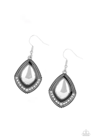 Paparazzi Earring ~ Fearlessly Feminine - Black