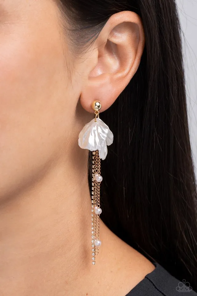 Paparazzi Earring ~ Graceful Gesture - Gold