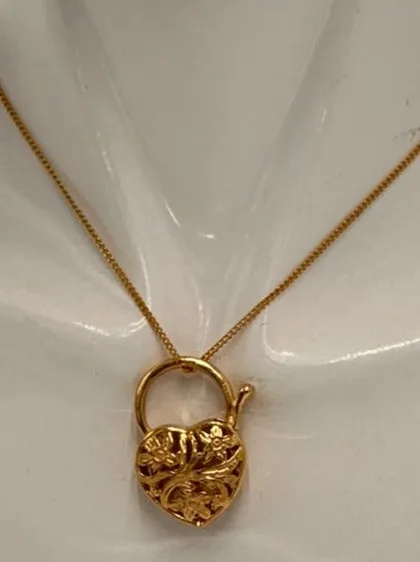 "Unlock Love This Valentine's": Timeless 9ct Yellow Gold Padlock Pendant