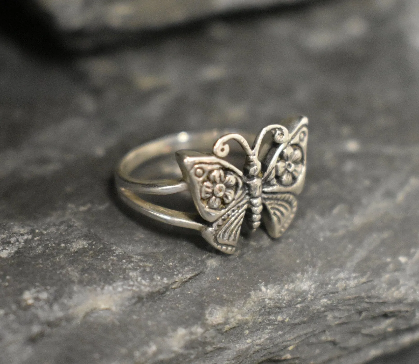 Silver Butterfly Ring - Small Butterfly Ring - Small Animal Ring