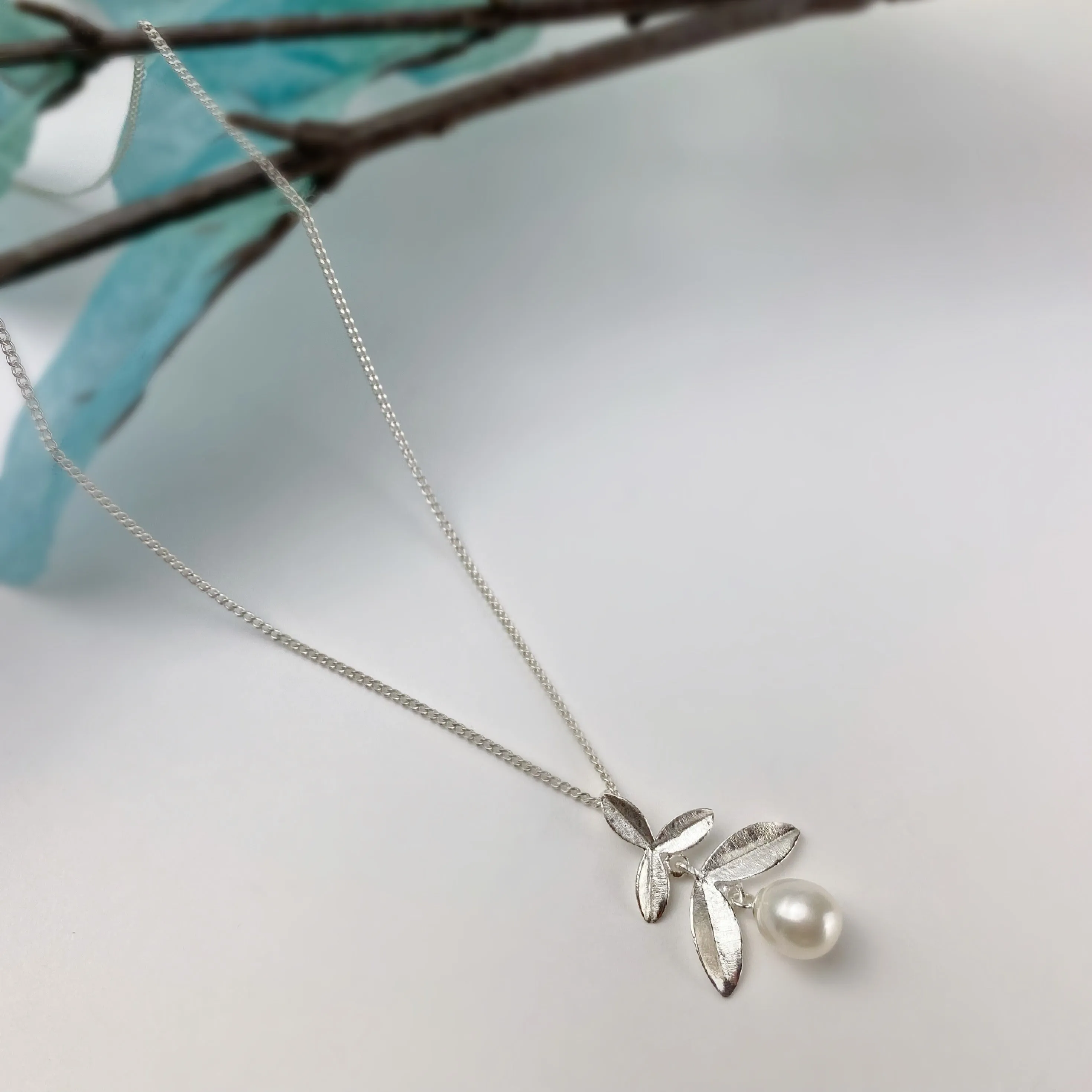 Snowdrop Pendant - VP451