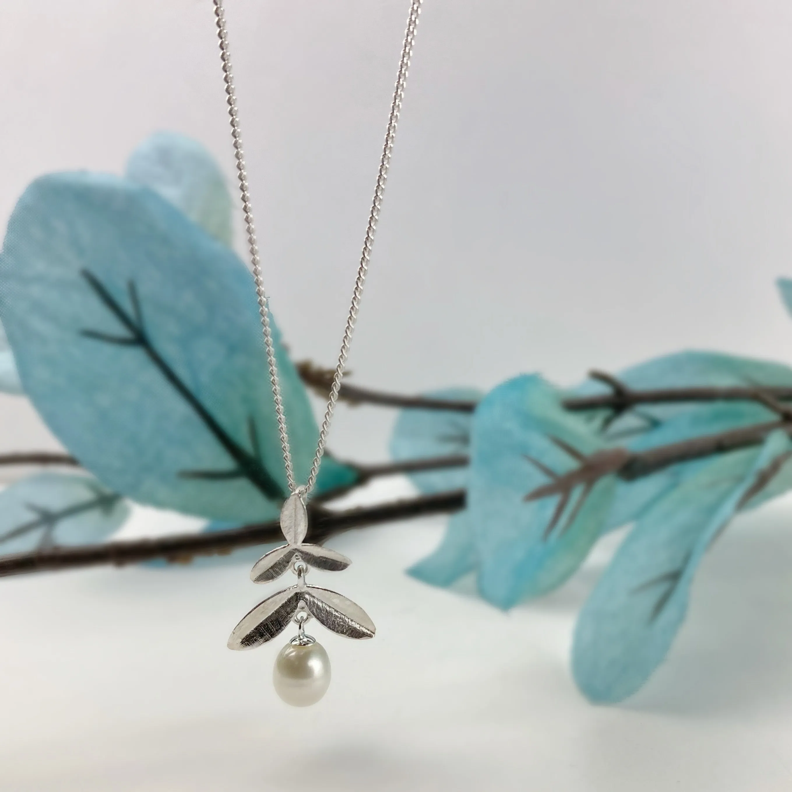 Snowdrop Pendant - VP451