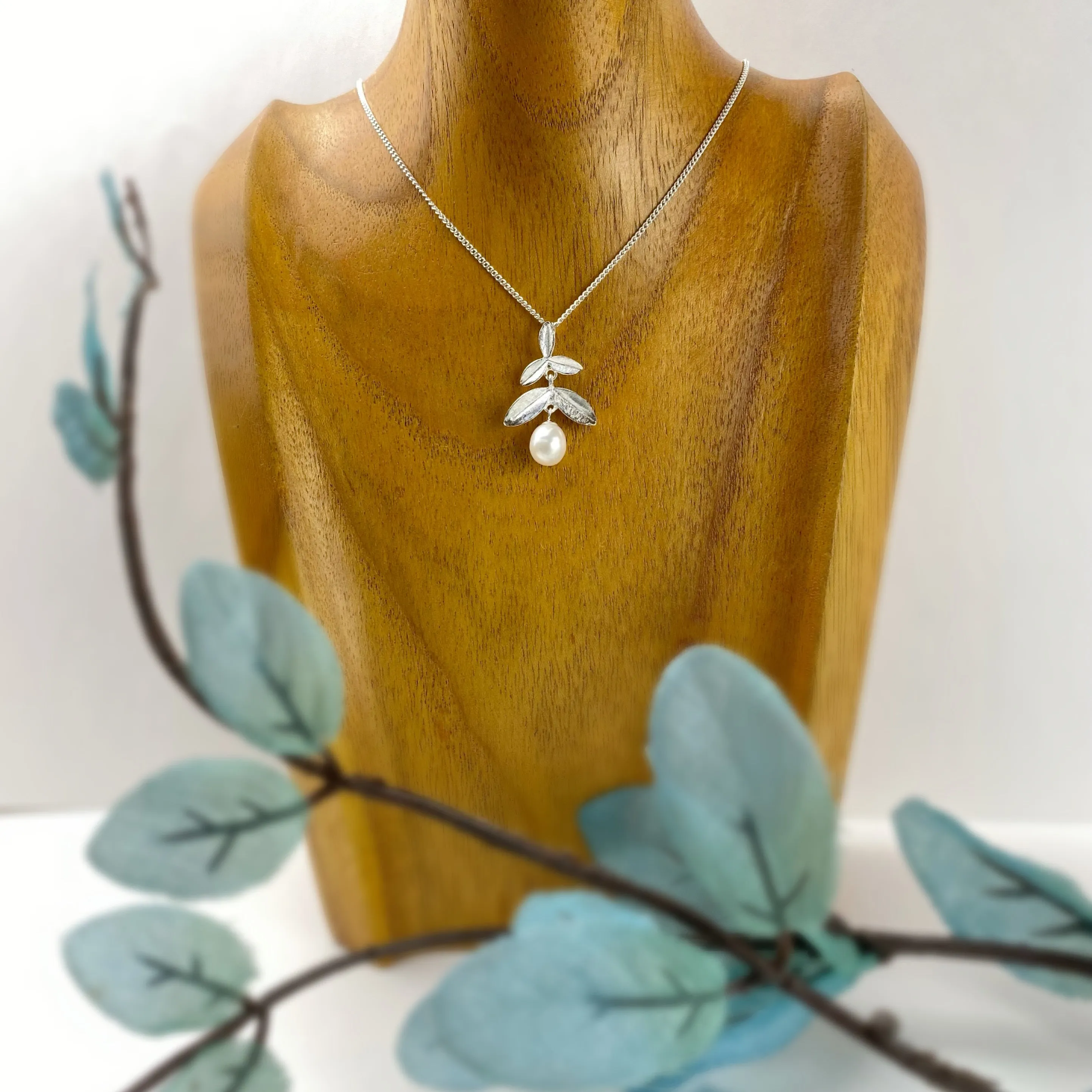 Snowdrop Pendant - VP451