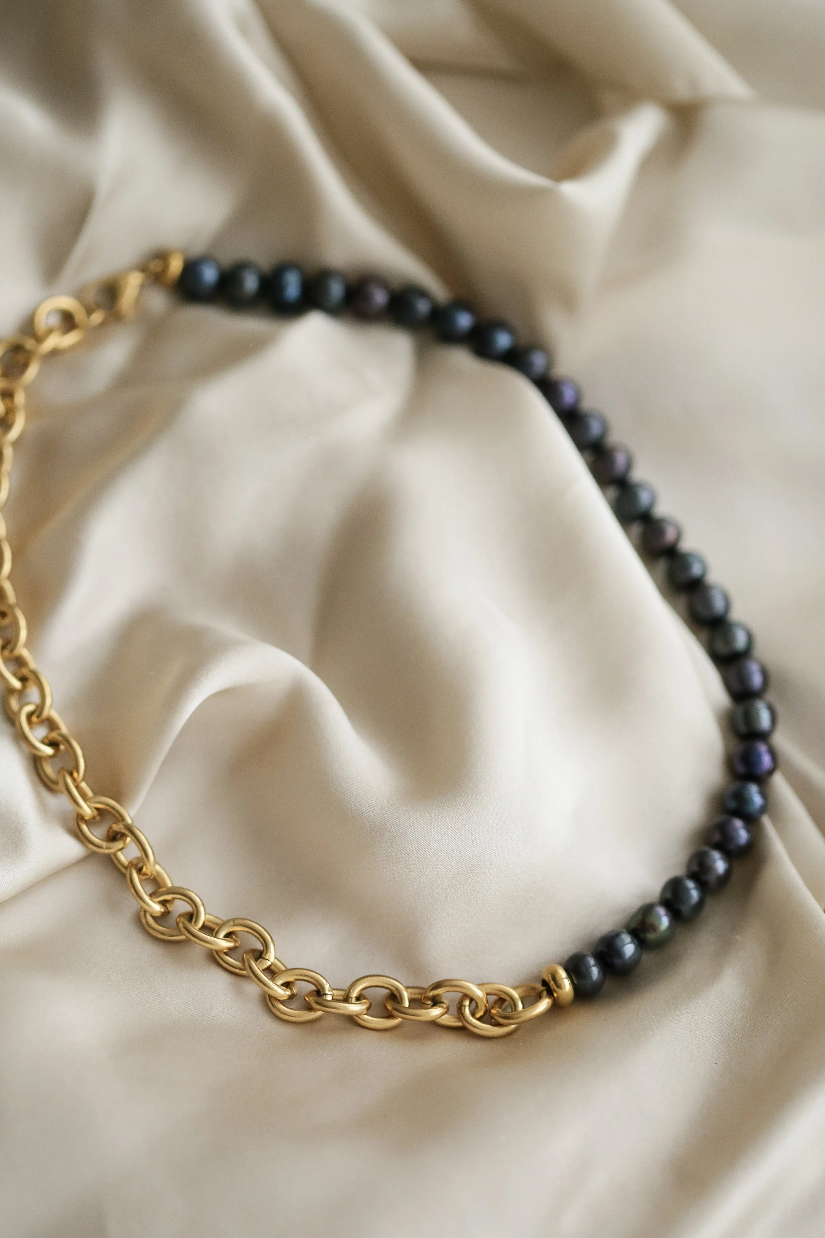 Tahitian Black Pearls & Chain Necklace