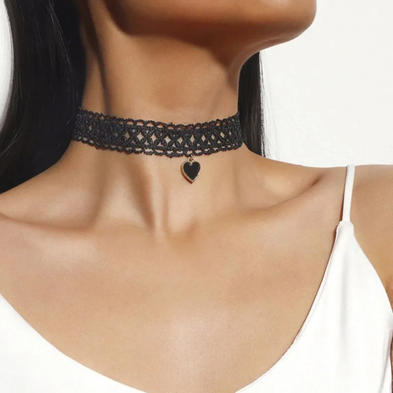 Velvet Choker Necklace for Women Lace Necklace with Pendants Gothic Girl Neck Jewelry