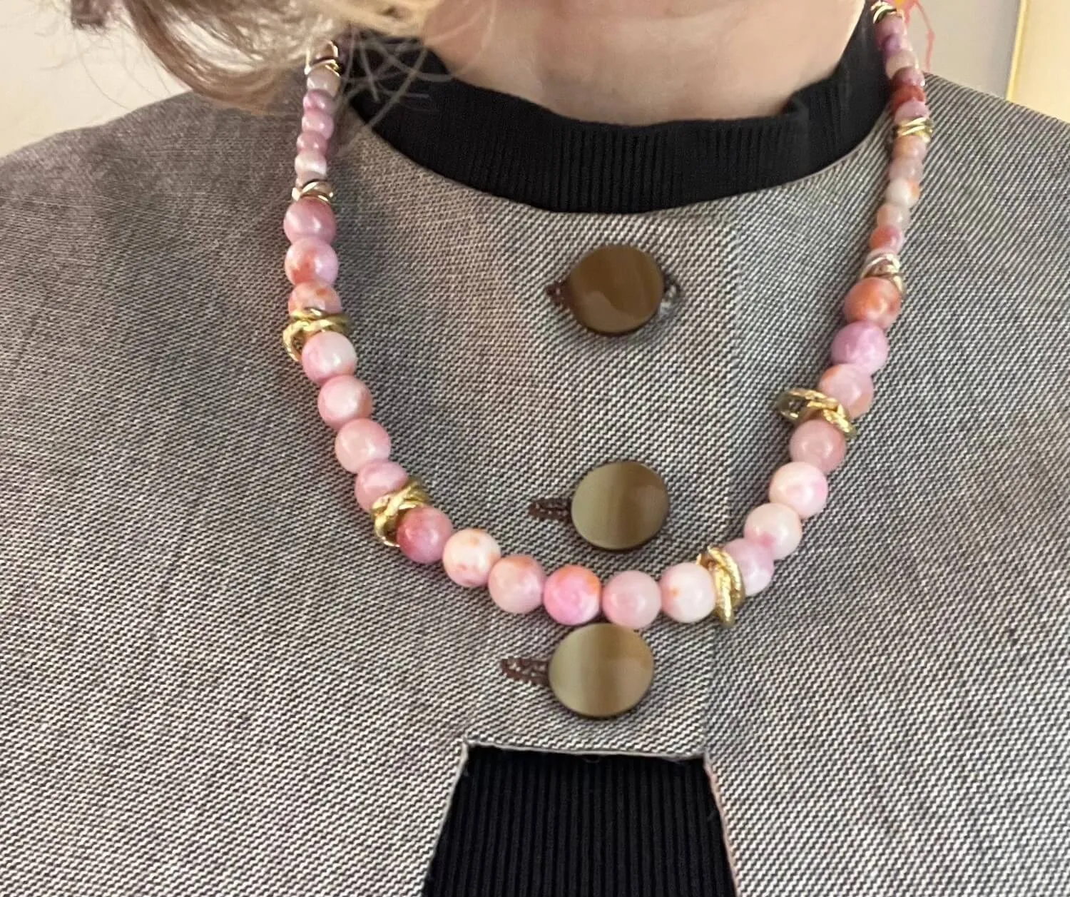 Vintage 1970's soft pink glass beaded necklace, with a dusting of gold.... so timeless