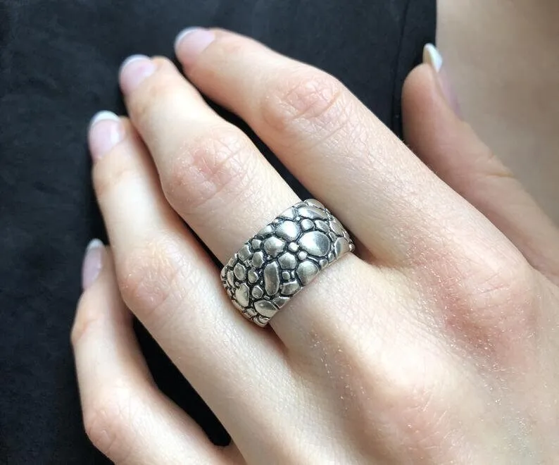 Wide Silver Ring - Dragon Skin Ring - Vintage Scales Ring